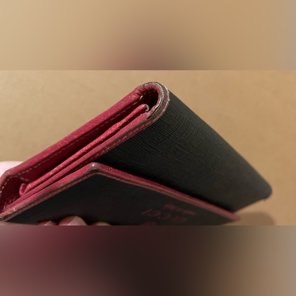 Gucci Coated Canvas Continental Wallet - Picture 8 of 16